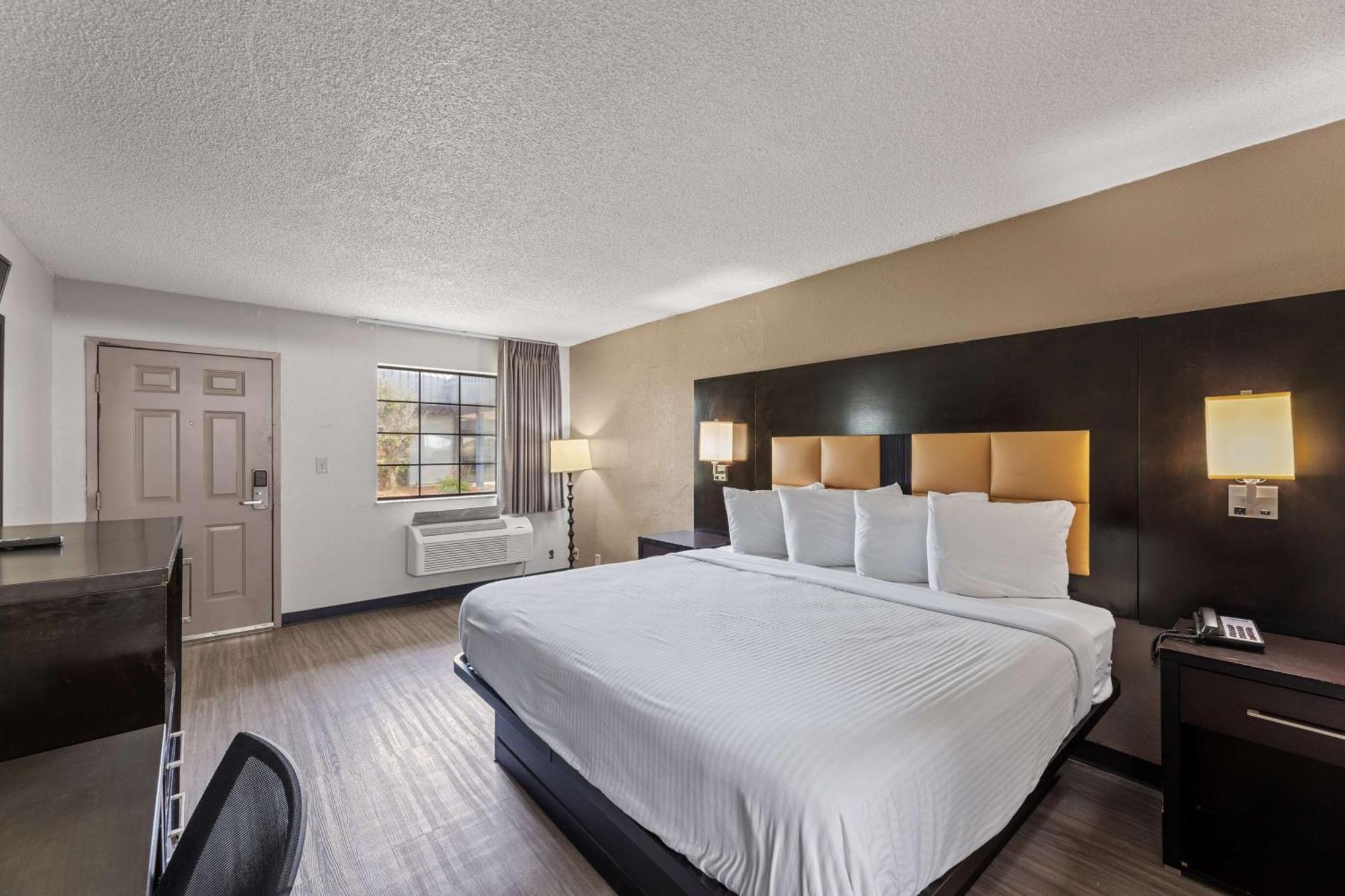 Americas Best Value Inn Fort Worth/Hurst Richland Hills Екстериор снимка