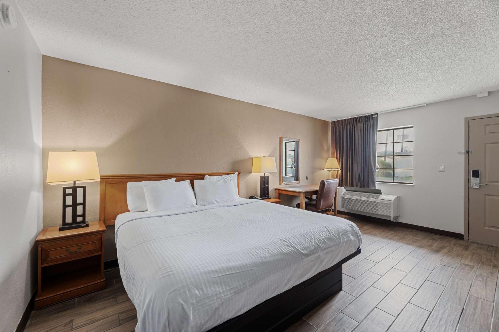 Americas Best Value Inn Fort Worth/Hurst Richland Hills Екстериор снимка
